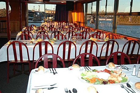 NYE Cruise - Dinner 6pm • Tours To Go