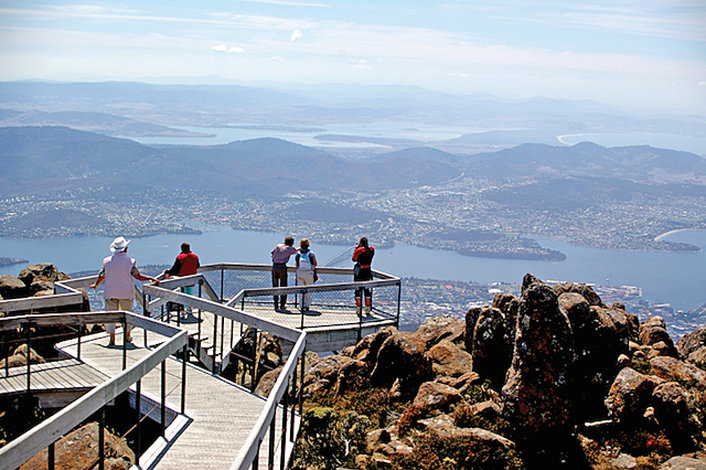 Hobart's "Big Ticket" DayTour - Mt Wellington Summit, Tassie Devil Park