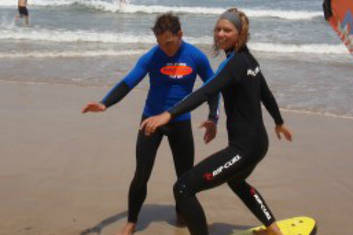 Two Hour Learn to Surf Surfers Paradise