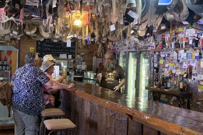 Mungerannie Pub on the Birdsville Track