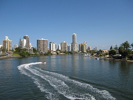 Cruise the Nerang River