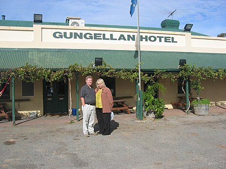 McLeod's Daughters Gungellan Hotel
