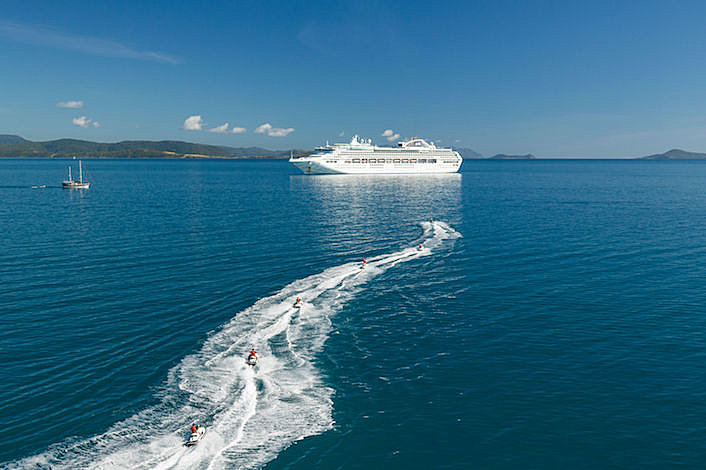 Airlie Beach jetskiiing