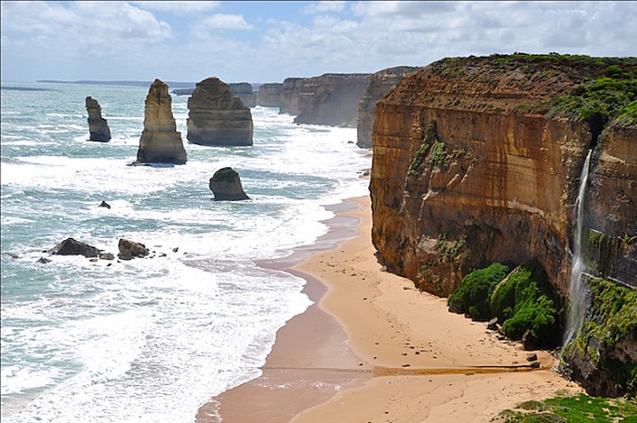 12 Apostles