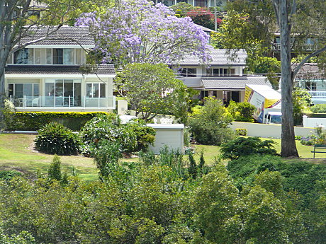 Riverside mansions along the Brisbane River