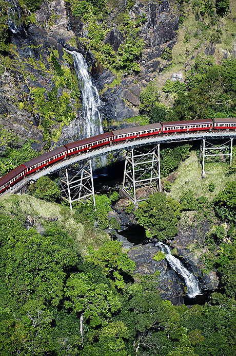 Kuranda Scenic Railway passing Stoney Creek Falls