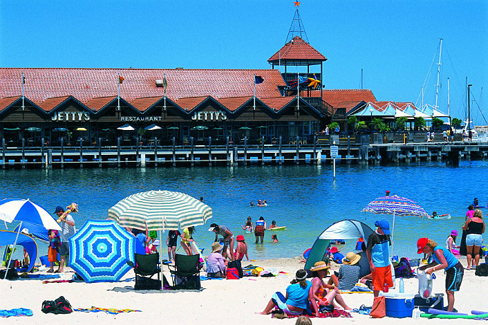 Explore Hillarys Boat Harbour