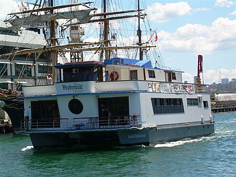 NYE Cruise - Dinner &amp; into the New Year • Tours To Go