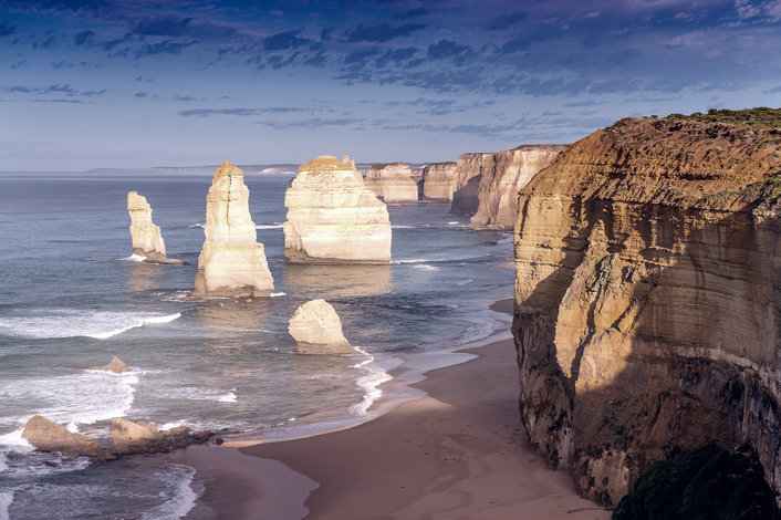 Visit Twelve Apostles with VIP Minibus