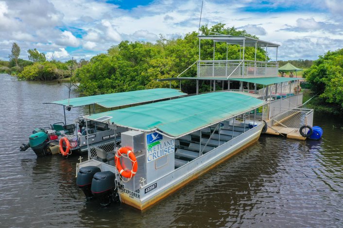 Wetland Cruise vessels & pontoon