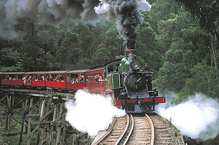 Puffing Billy crossing trestle bridge no 3