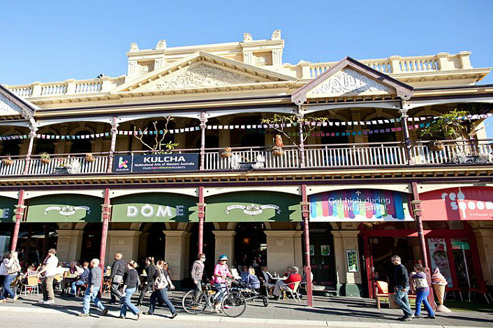 Enjoy a coffee break in Fremantle.